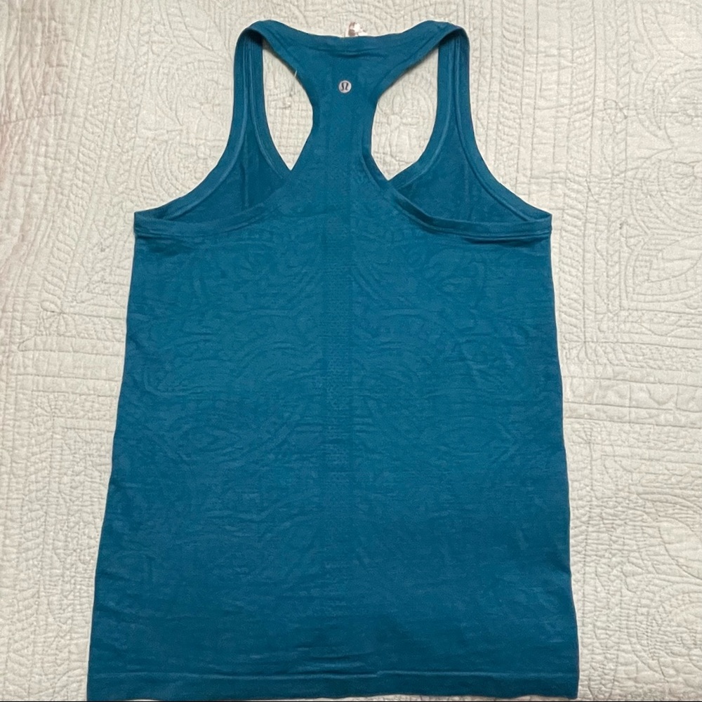 Lululemon Swiftly Tech Tank-size 6
